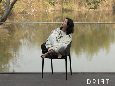 周迅：她的人间，依然自在