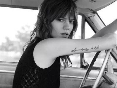 穿了个啥 | 当代酷女孩过年图鉴